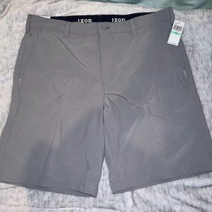 NWT! IZOD - Golf Shorts - 34
